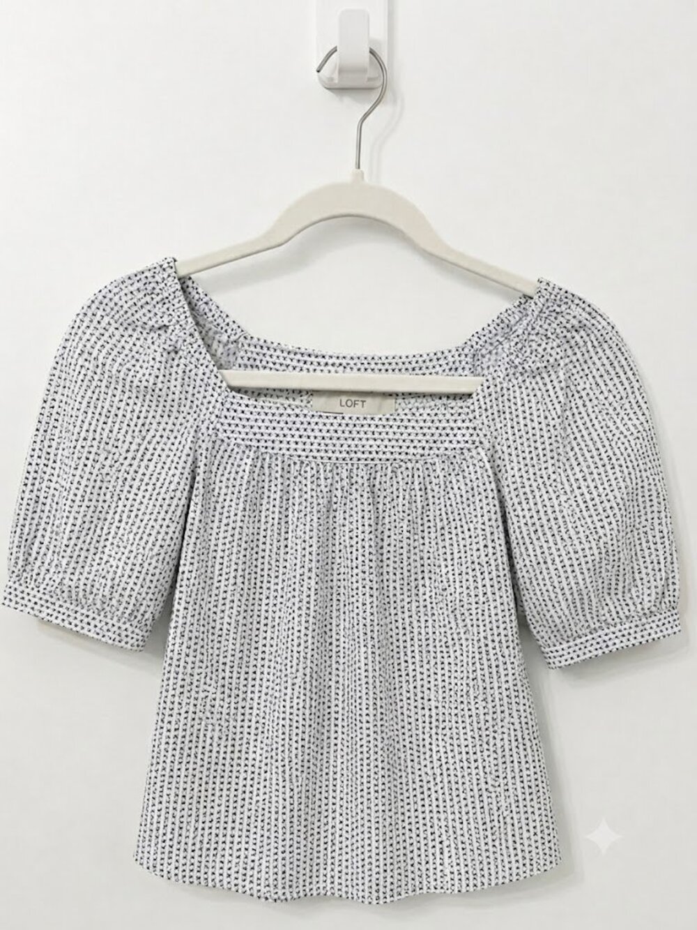 LOFT Petite Design Short Sleeve Blouse
